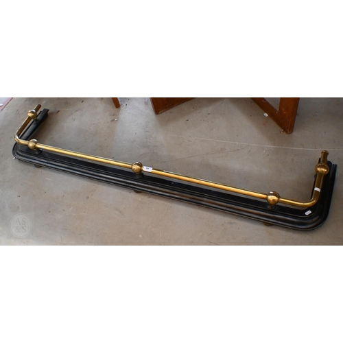 389 - A Victorian hearth fender with brass rail, 152 cm wide overall