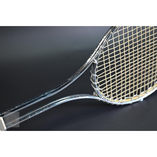 Elegant Tennis | Another Wilson T2000 variant : the rare Firm Flex model with a red W. Designed by René Lacoste and made famous by Jimmy Connors, a true