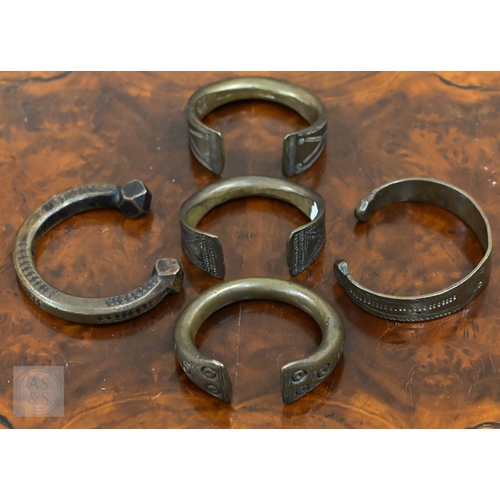 469 - Five Nigerian bronze and brass Okpoho bangles (5)