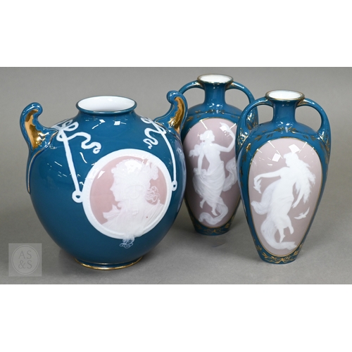 554 - A German ceramic bulbous vase with p&acirc;te-sur-p&acirc;te medallions depicting profiles of Renais... 