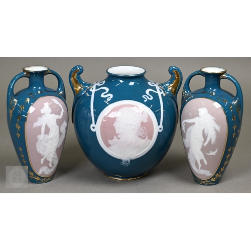 554 - A German ceramic bulbous vase with p&acirc;te-sur-p&acirc;te medallions depicting profiles of Renais... 