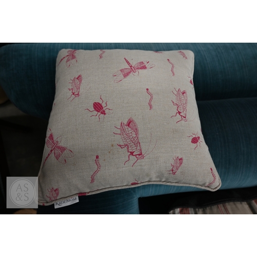 529 - Five assorted decorative scatter cushions - one by Katie Mosa (5)
