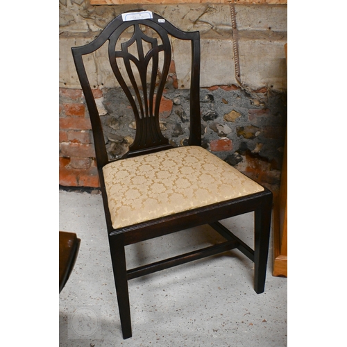 215 - A harlequin set of five mahogany dining chairs with matching gold floral pad seats (5)