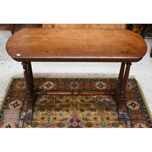270 - A Victorian mahogany console table with four turned pillars to outswept legs, 104 x 48 x 70 cm high