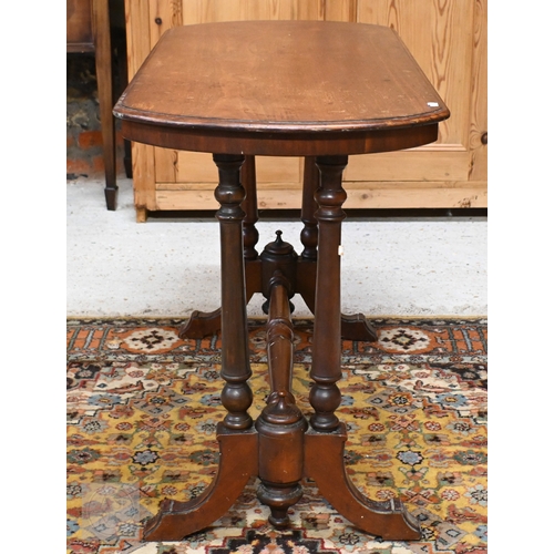 270 - A Victorian mahogany console table with four turned pillars to outswept legs, 104 x 48 x 70 cm high