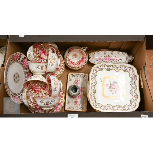 410 - An early 19th century Spode (probably) rose-painted and gilded tea service, thirty one pieces, to/w ... 