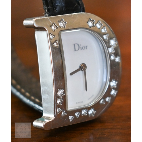 456 - A mint green leatherette Stackers jewellery box and contents - costume jewellery, etc; lot also cont... 