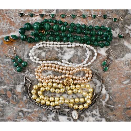 458 - Eight various gentlemen's wristwatches and five ladies' watches, to/w a quantity of costume jeweller... 