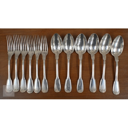 471 - A quantity of Continental flatware, a bread dish and a sugar basin, to/w a part set of stainless ste... 