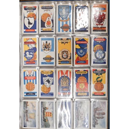 487 - A quantity of cigarette cards and other trade cards, including Hignetts, Players, Lambert & Butl... 