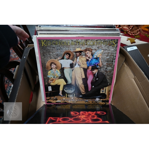 498 - A quantity of assorted vinyl LP records, mostly 1980s/90s incl. Stevie Wonder; Style Council; Steely... 