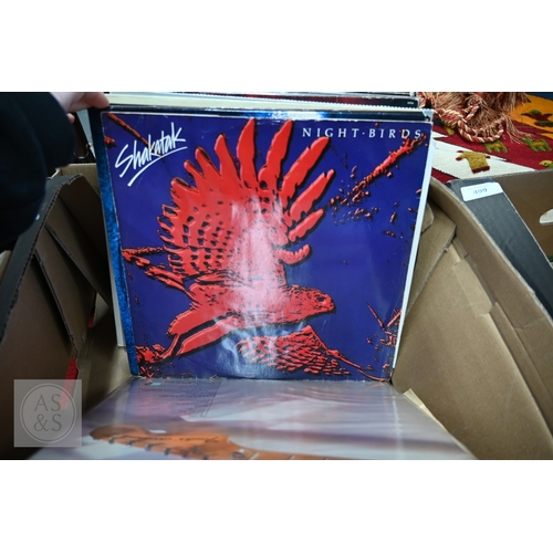 498 - A quantity of assorted vinyl LP records, mostly 1980s/90s incl. Stevie Wonder; Style Council; Steely... 