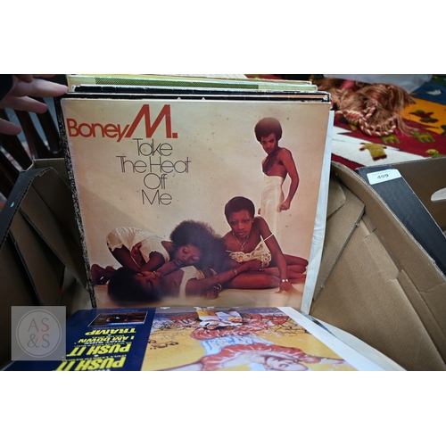 498 - A quantity of assorted vinyl LP records, mostly 1980s/90s incl. Stevie Wonder; Style Council; Steely... 