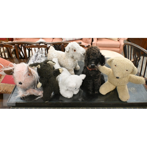 583 - Six various soft toys