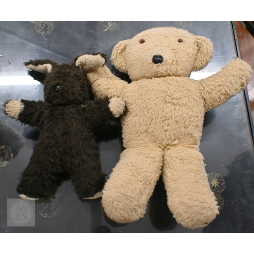 583 - Six various soft toys