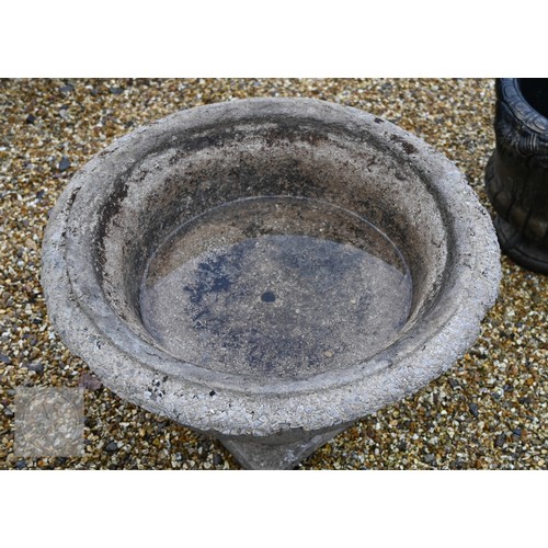 19 - Cast stone garden urn to/w two pairs of blue glazed garden planters to/with three other assorted pla... 
