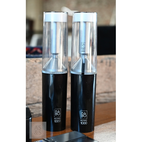 35 - Two Bang & Olufsen Beomic 1000 microphones, in cases with styrene collar to/with a Bang & Ol... 
