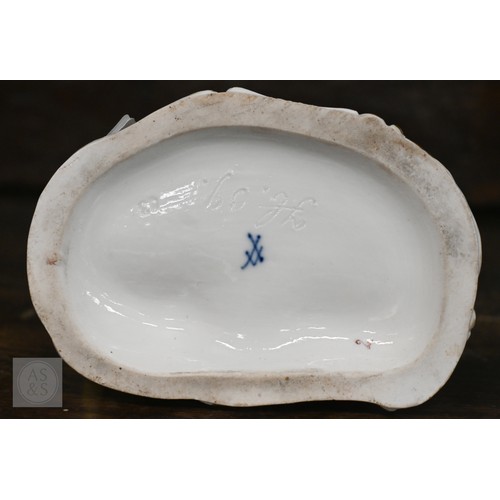 436 - A pair of late 19th/early 20th century Meissen groups of classically-draped gambolling putti, allego... 