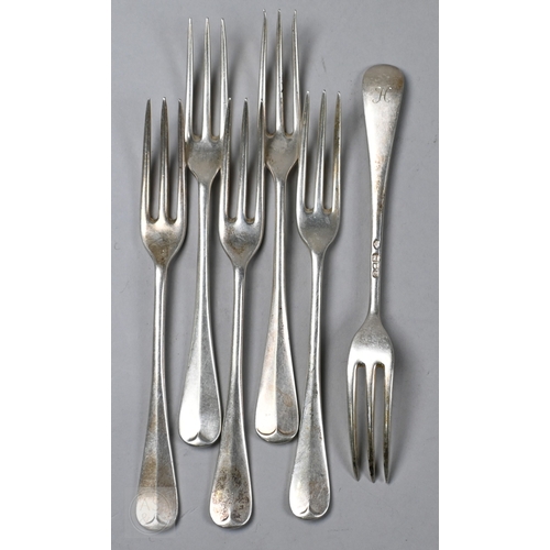 73 - A heavy quality matched set of Hanoverian flatware, including seven rat-tail serving spoons, six thr... 