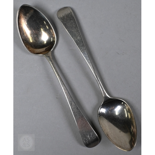 23A - A George III silver fiddle and thread caddy spoon with gilt shell bowl, William Eley I & William... 