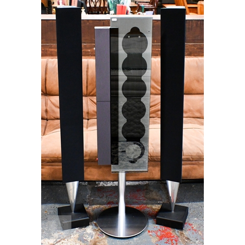 643 - A Bang & Olufsen Beosound 9000 six stack CD/radio autochanger to/with a pair of Beolab 8000 towe... 