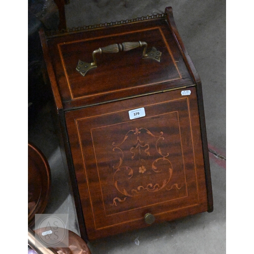 379 - An Edwardian walnut and marquetry coal scuttle/purdonium with brass mounts and metal liner to/w anti... 