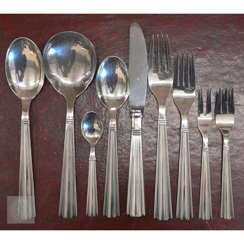 479 - A Danish Kronin Margit-Mønstret design set of ep flatware and cutlery (little used)