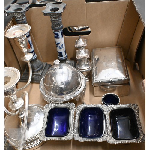 478 - A silver cigarette box with cedar lining, Birmingham 1910 to/w an ep candelabrum, ep condiments and ... 