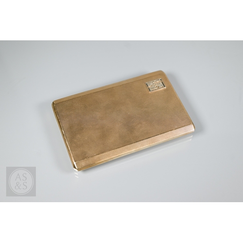 180 - An Art Deco 9ct yellow gold cigarette case of rectangular form, engine turned decoration, applied mo... 