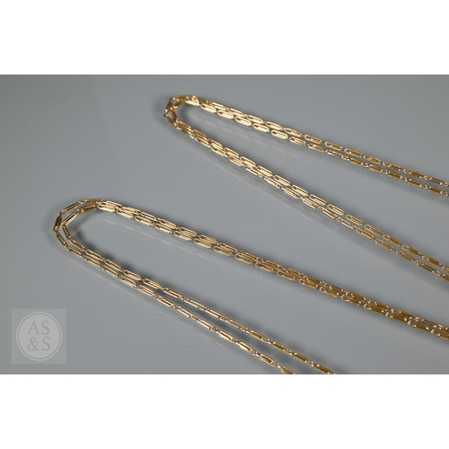 206 - A 15ct yellow gold long rectangular link/paperclip guard chain, 72 cm long (closed), approx 21.1g
