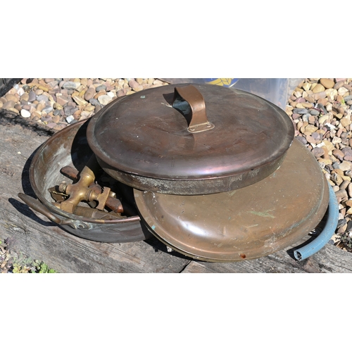 46 - Assorted antique and later ironmongery incl. a wrought iron wall bracket lantern; a cast iron weighi... 