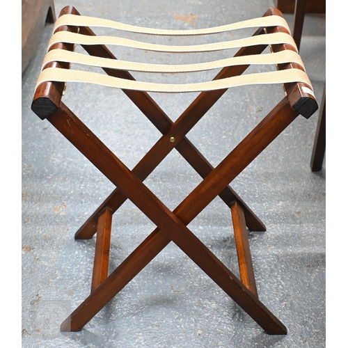 38 - A trio of folding hardwood and canvas luggage stands, mid-20th century (3)