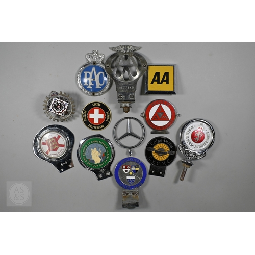Assorted vintage motoring club car badges icl. RAC; AA; IAM; Colne Valley; Kongelig Norsk Automobile Club; Haslemere Motor Club etc (12)