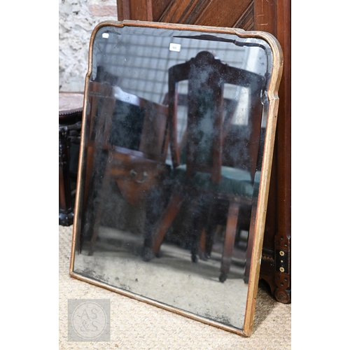 642 - A George II slender giltwood and gesso framed wall mirror with patinated mercury plate, 72 cm x 88 c...