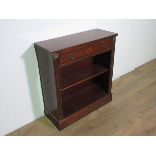 131 - A reproduction mahogany Bookcase with frieze drawer 2ft 8in H x 2ft 6in W