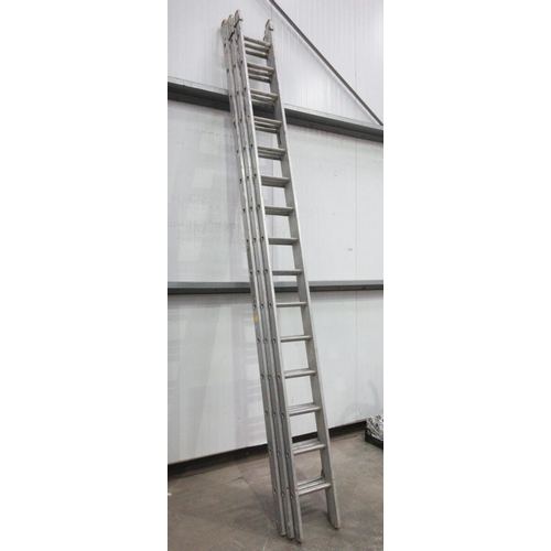 636 - A set of extending Ladders, approx 40ft