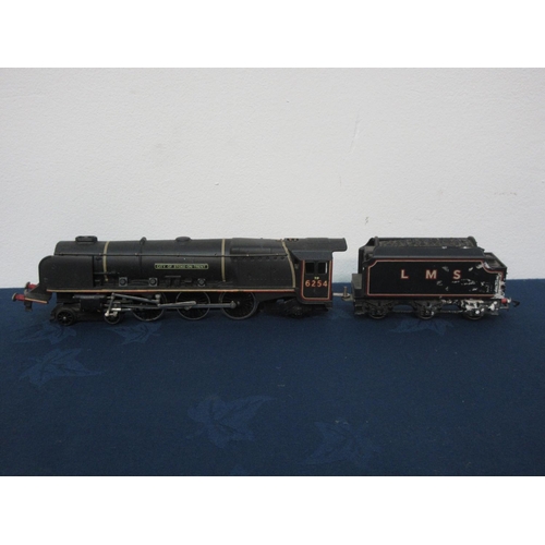 287 - Three boxes of 00 gauge Model Railway items including an unboxed Wrenn 'City of Stoke-on-Trent' in L... 