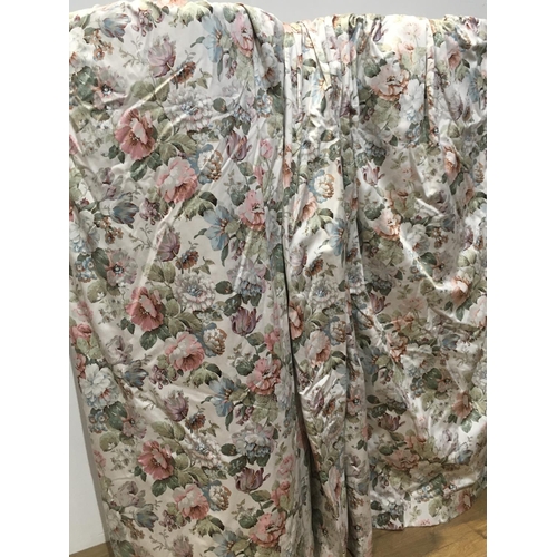 349 - Two pairs of floral decorated Curtains 9ft 2in x 4ft 6in and 7ft 10in x 6ft 6in