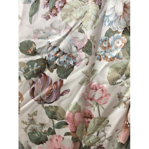 349 - Two pairs of floral decorated Curtains 9ft 2in x 4ft 6in and 7ft 10in x 6ft 6in