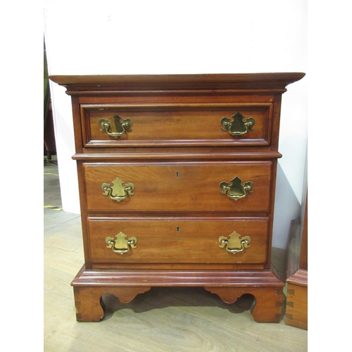 470 - A reproduction mahogany Tallboy Chest of two short and four long drawers 4ft H x 3ft W and a pair of... 