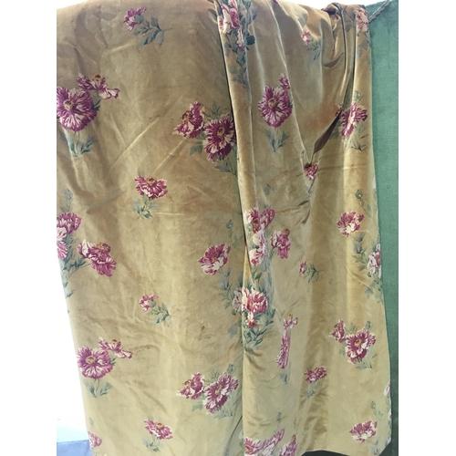 530 - A pair of brown velvet floral printed Curtains, 6ft 4in long x 2ft 4in wide (each curtain)