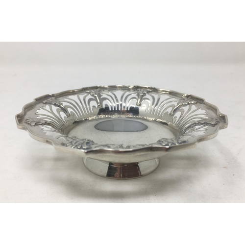 132 - A George V silver pierced circular Dish on pedestal base, Birmingham 1930.