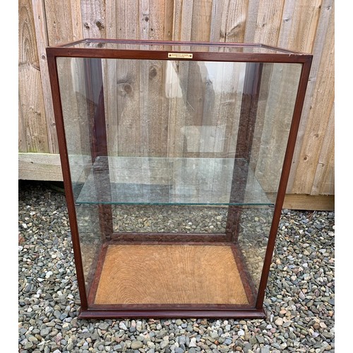 412 - An Edwardian mahogany framed shop Display Cabinet bearing Elgar Bros, Oldham label, 2ft 6in H x 1ft ... 