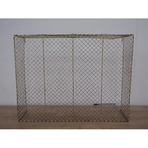 442 - An antique white painted wirework Nursery Fender 3ft 11in W x 3ft H