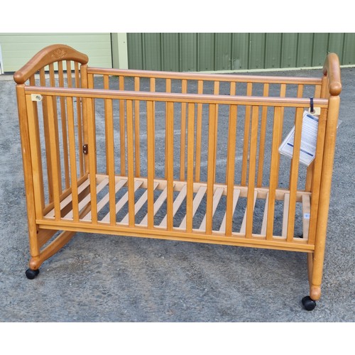 549 - A modern beech Cot 4ft 4in W x 3ft 6in H