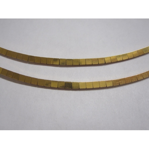 162 - An 18ct gold flexible link Necklace, approx 27 gms.