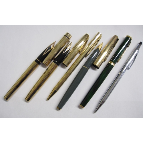 195 - Two Sheaffer gold plated Fountain Pens (one boxed), a Sheaffer gold plated retractable Ballpoint Pen... 