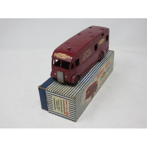 160 - A boxed Dinky Toys No.923 Big Bedford 'Heinz' Van and a boxed No.981 B.R. Horse Box