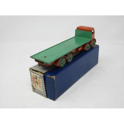 162 - A boxed Dinky Supertoys No.902 Foden Flat Truck with orange cab and green body