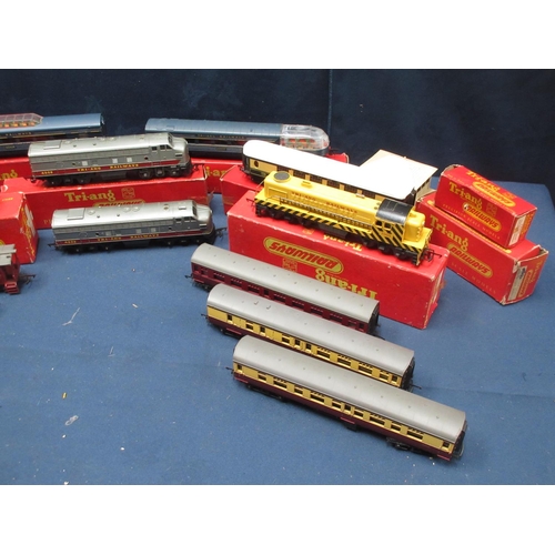 176 - A quantity of Triang 00 gauge including American DMU, Bo-Bo Diesel Locomotive, Gallery Coaches, Pull... 